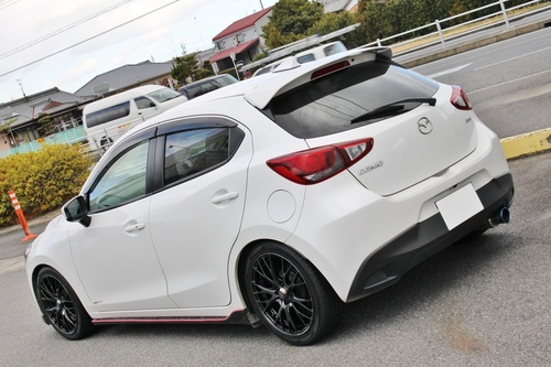 デミオ　ハッチバック Cover Rear Trunk 新デミオ用純正マツダ2ハッチバックリア